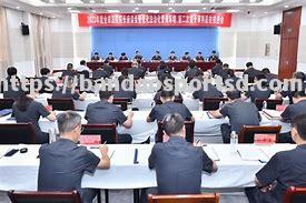 比赛正火热比，胜负悬同攀高创绵